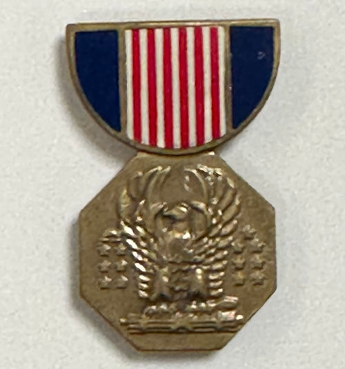 Soldiers Medal Pin H