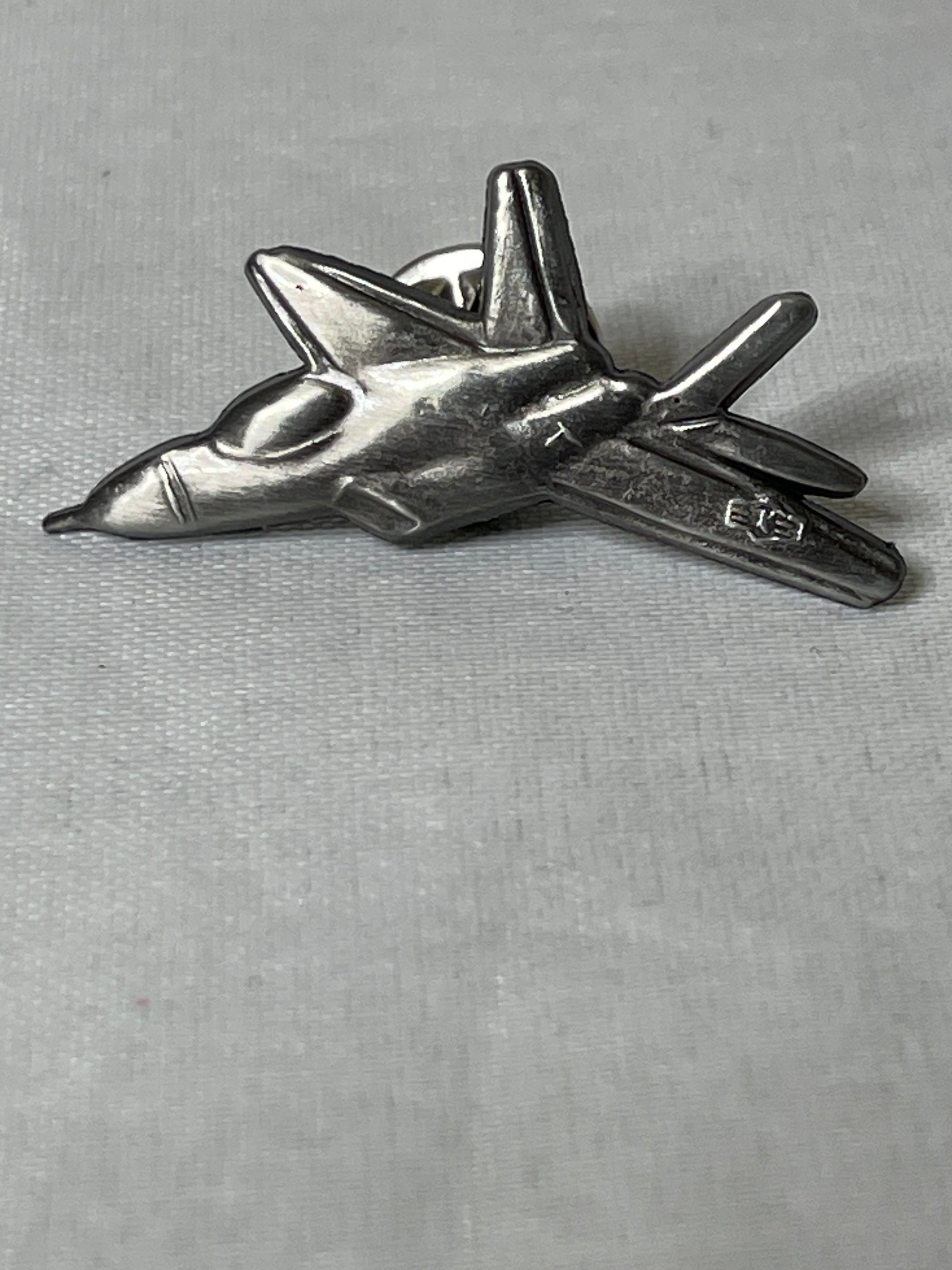 F22 Plane Pin H