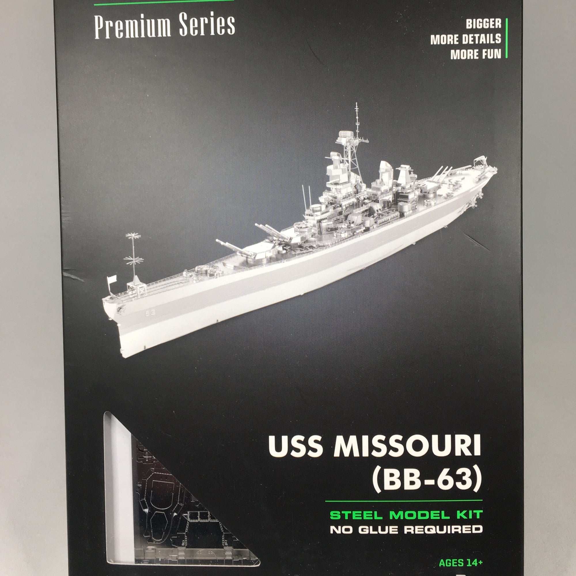 USS Missouri Metal Earth Steel Model Kit