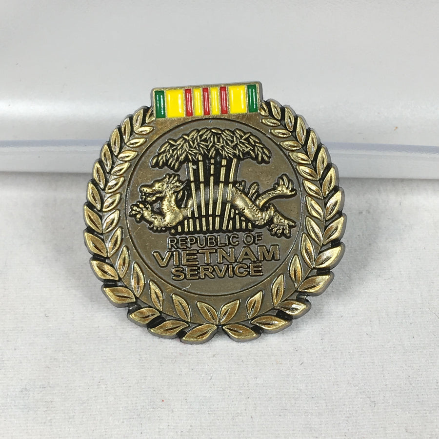 Vietnam Service Medal Pin