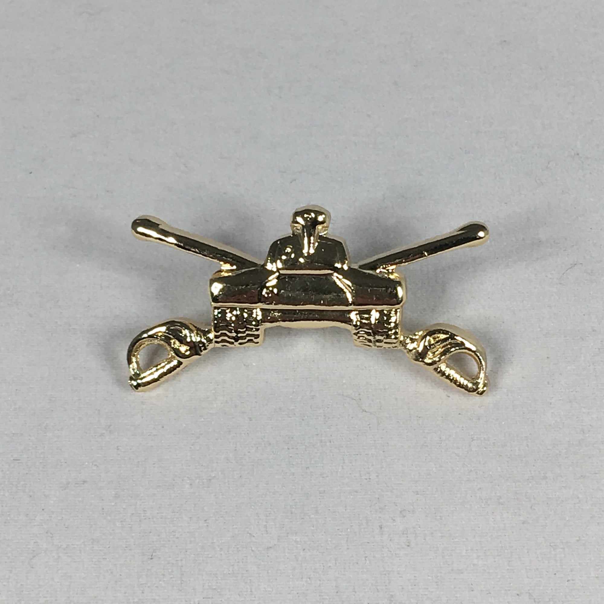 Armored Cavalry Pin