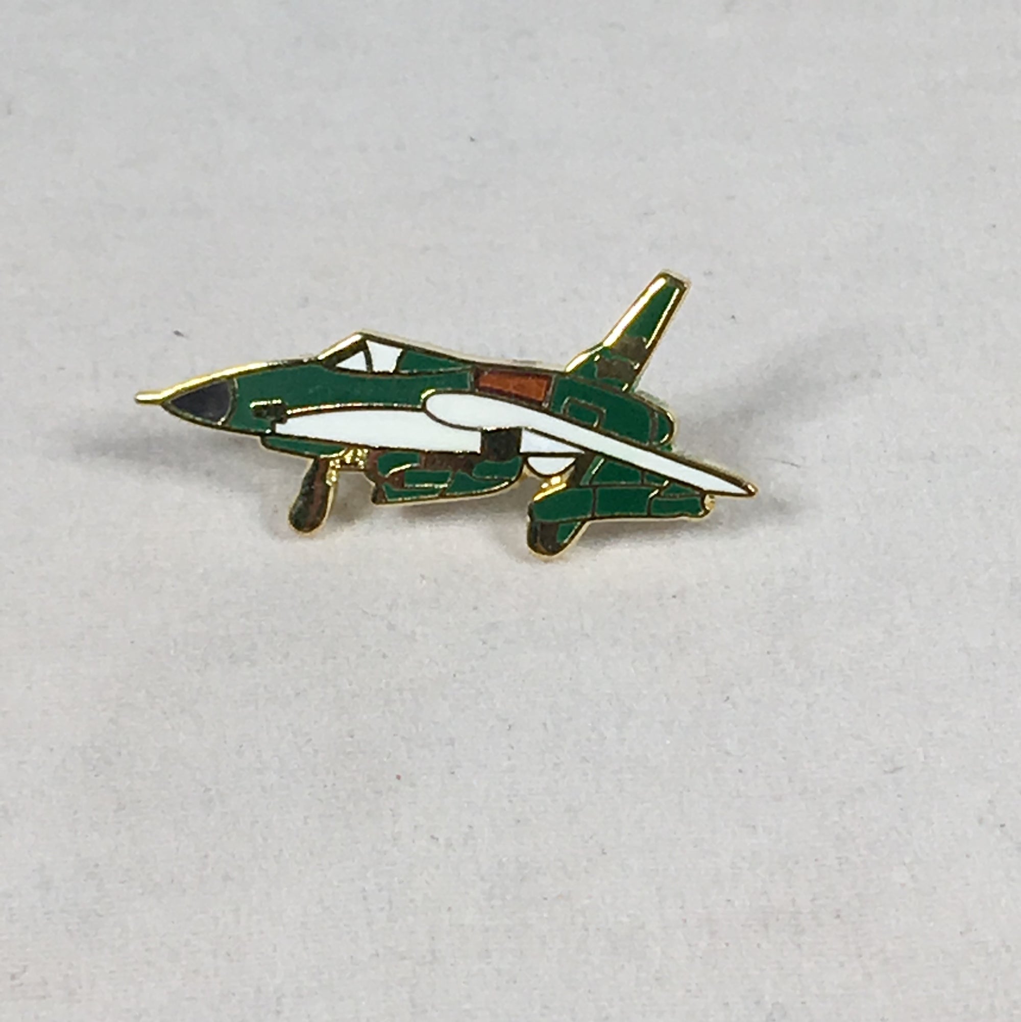F105 Thunder Pin