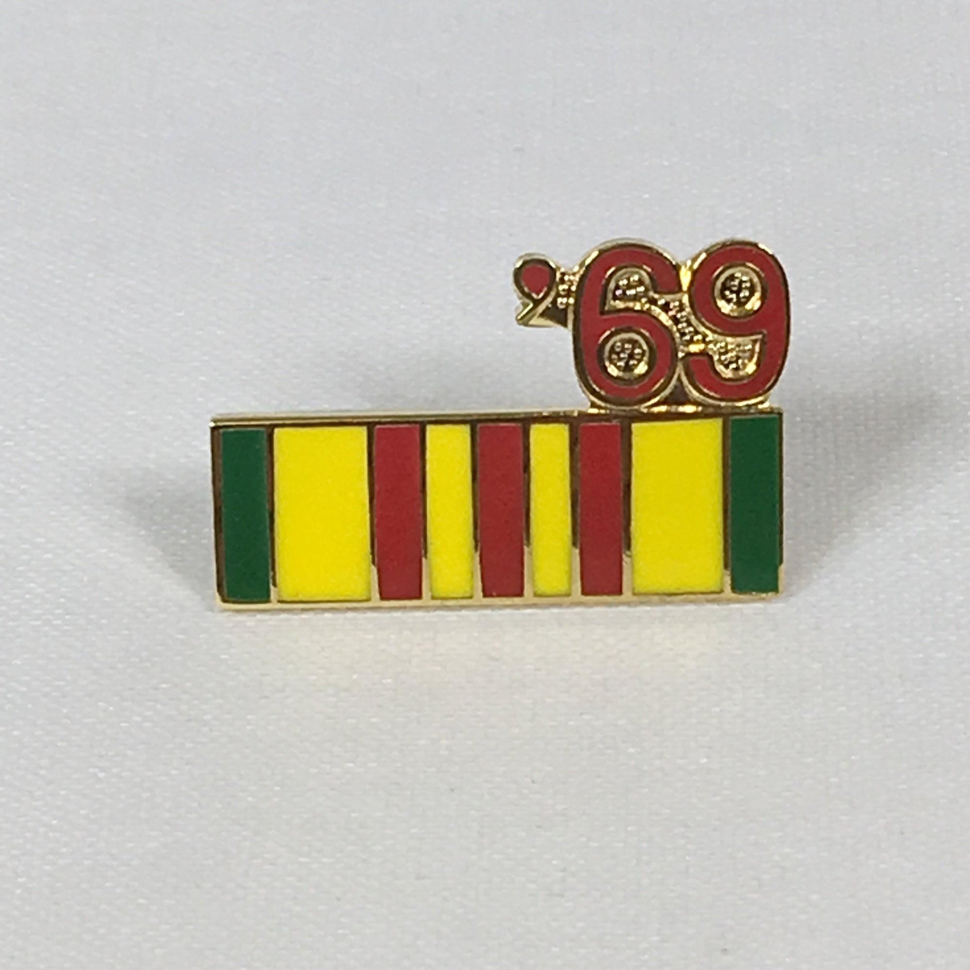 Vietnam Veteran Years of Service Pins